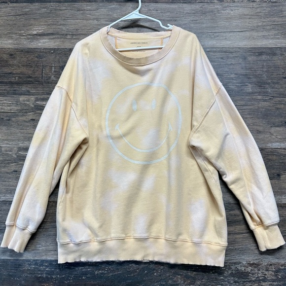 American Eagle Outfitters Smiley Crewneck Peach Sweatshirt - Picture 1 of 5